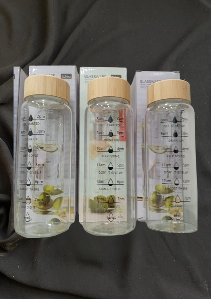 Wooden cap glass bottle capacity : 700ml