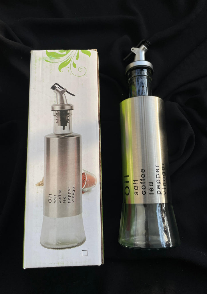 Oil storage bottle