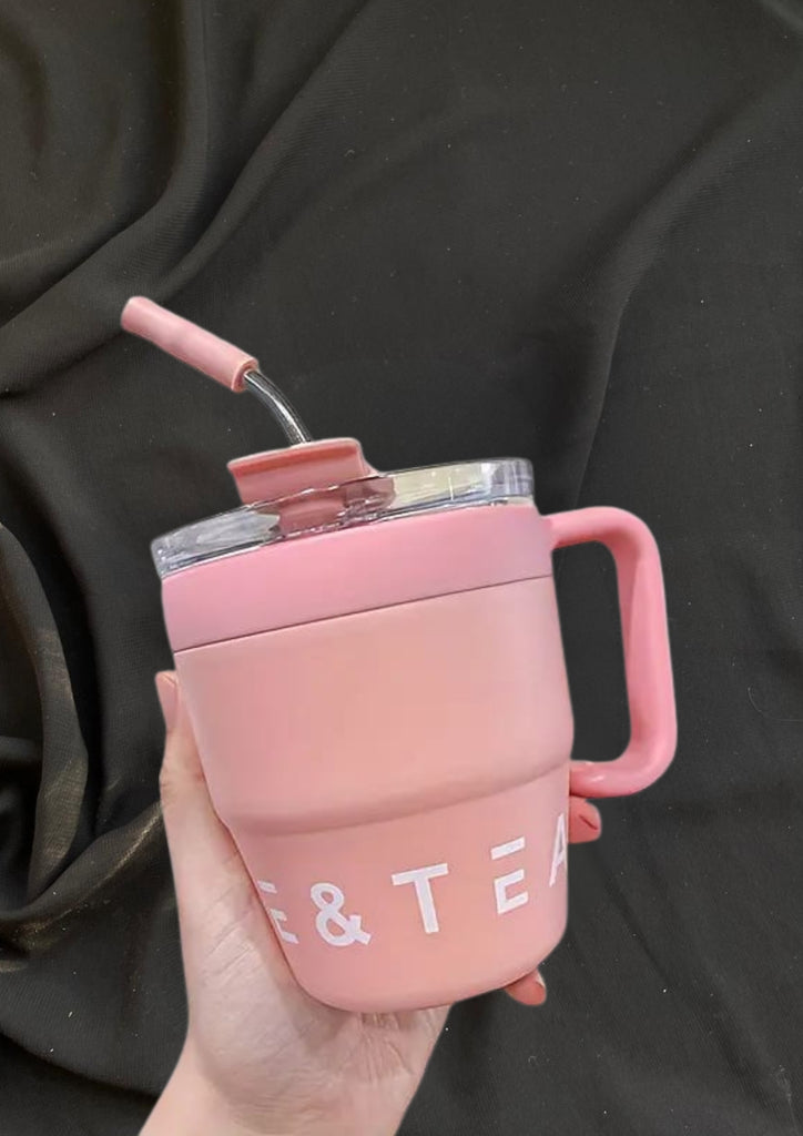 Coffee mug with lid and straw capacity : 480ml